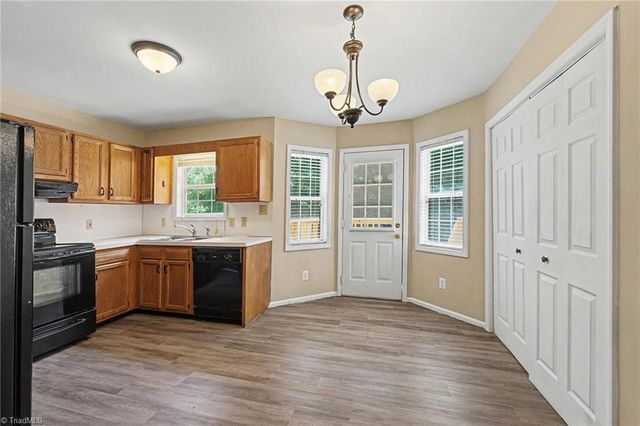 388 Meadow Lark Lane, Thomasville, NC 27360