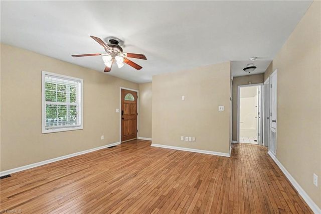 388 Meadow Lark Lane, Thomasville, NC 27360