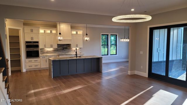 5208 Aspen Ave, Morristown, TN 37813