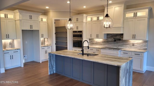 5208 Aspen Ave, Morristown, TN 37813