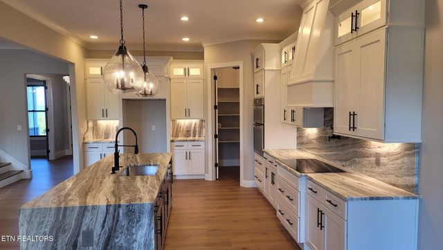 5208 Aspen Ave, Morristown, TN 37813