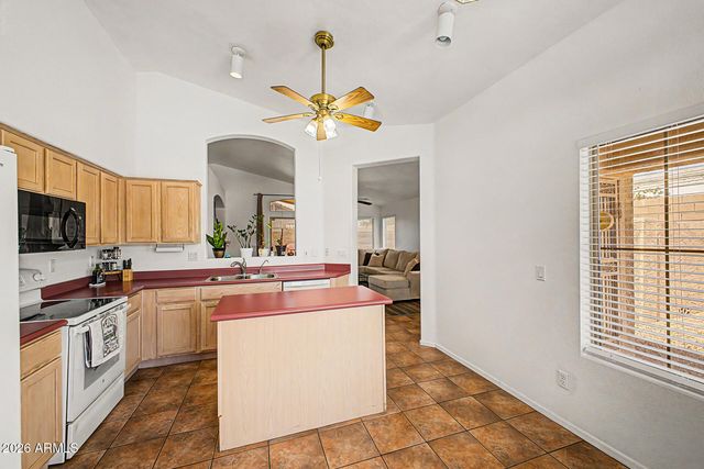 6906 W PHELPS Road, Peoria, AZ 85382
