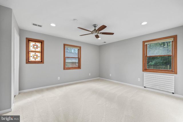 7609 BURNSIDE CT, Falls Church, VA 22043