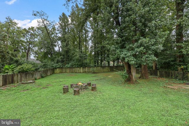7609 BURNSIDE CT, Falls Church, VA 22043