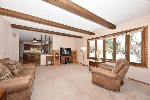 761 Crestwood DRIVE, Waukesha, WI 53188