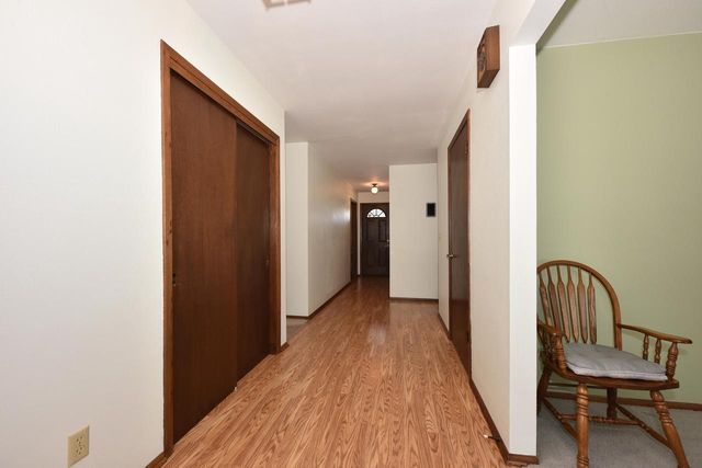 761 Crestwood DRIVE, Waukesha, WI 53188