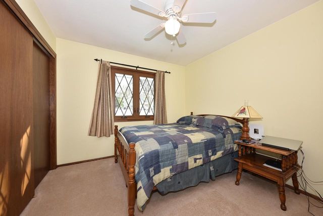 761 Crestwood DRIVE, Waukesha, WI 53188