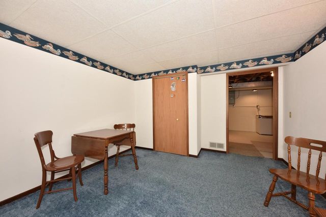 761 Crestwood DRIVE, Waukesha, WI 53188