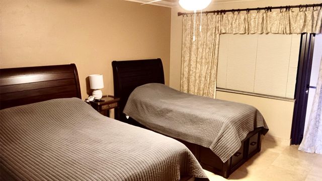 4900 N Ocean Blvd Apt 819, Lauderdale By The Sea, FL 33308