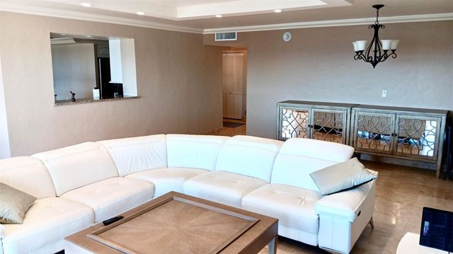 4900 N Ocean Blvd Apt 819, Lauderdale By The Sea, FL 33308