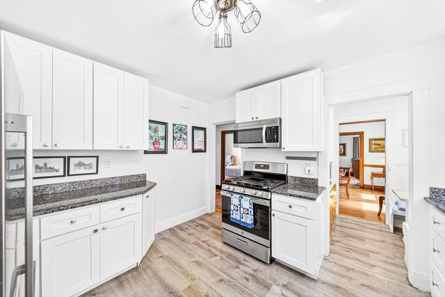 48 Edgecliff 1, Watertown, MA 02472