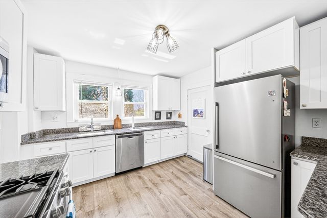 48 Edgecliff 1, Watertown, MA 02472