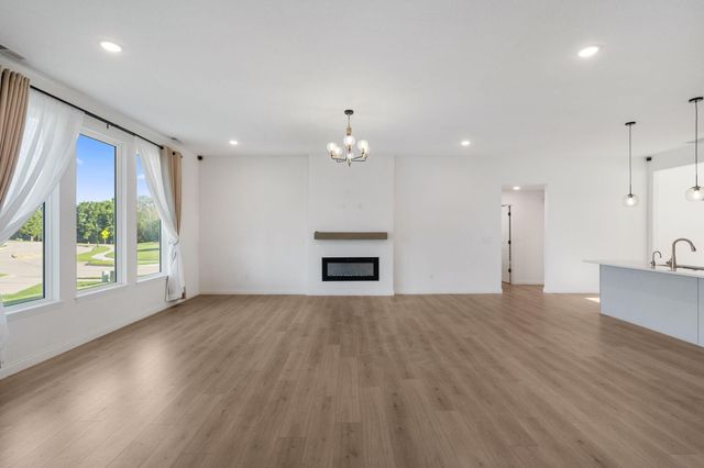 820 ANGELS REST WAY, Columbia, MO 65203