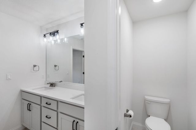820 ANGELS REST WAY, Columbia, MO 65203