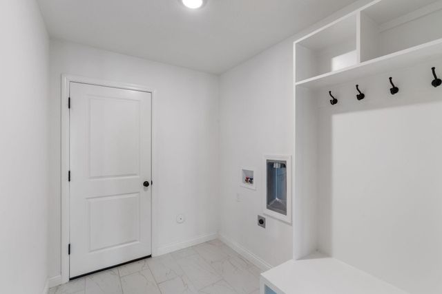 820 ANGELS REST WAY, Columbia, MO 65203