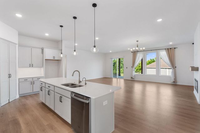 820 ANGELS REST WAY, Columbia, MO 65203