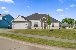 820 ANGELS REST WAY, Columbia, MO 65203