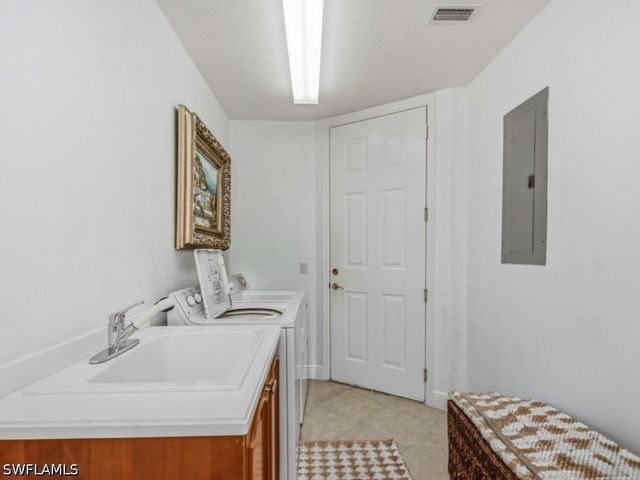 9255 Museo CIR 103, Naples, FL 34114