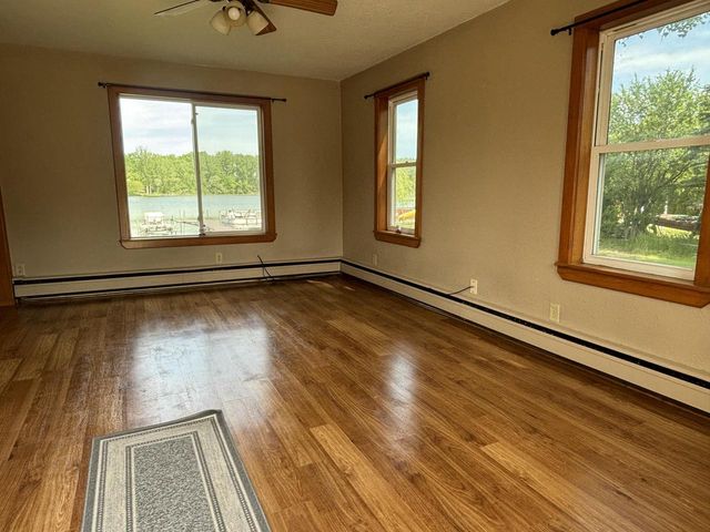 7223 S Wallace Lake DRIVE, West Bend, WI 53090