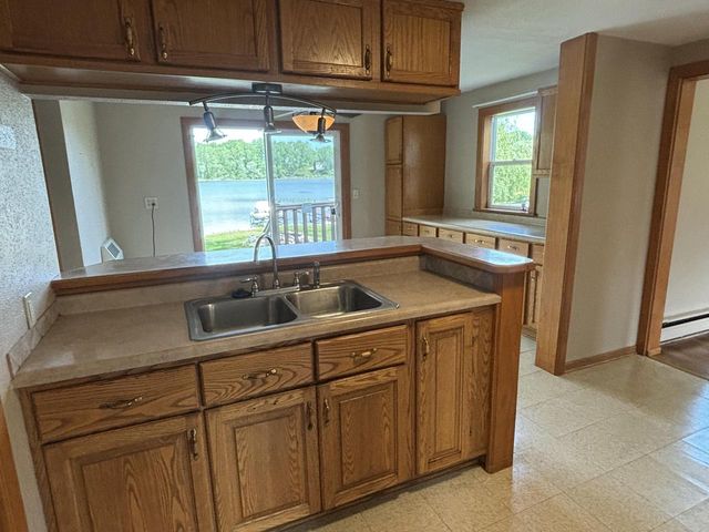 7223 S Wallace Lake DRIVE, West Bend, WI 53090