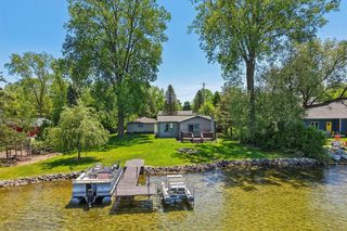 7223 S Wallace Lake DRIVE, West Bend, WI 53090
