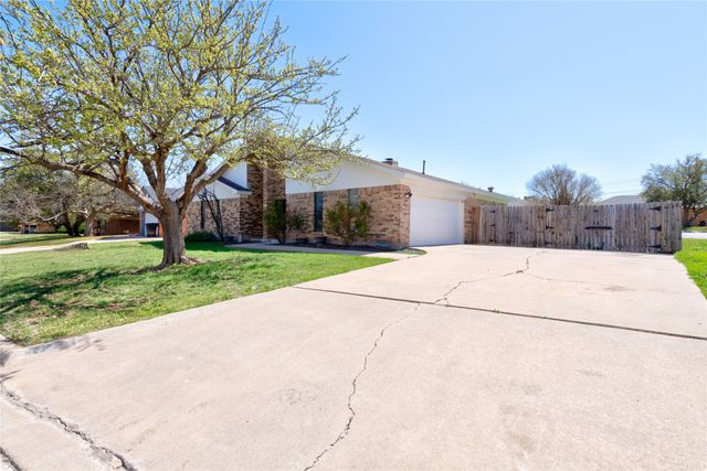 8025 Hearne Drive, Abilene, TX 79606