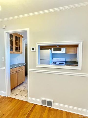 1779 Graefield Road, Birmingham, MI 48009