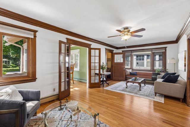 1377 Grand Avenue, Saint Paul, MN 55105