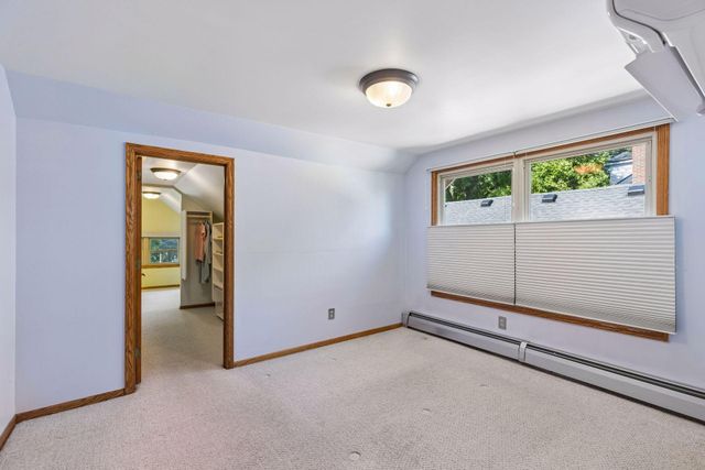 1377 Grand Avenue, Saint Paul, MN 55105