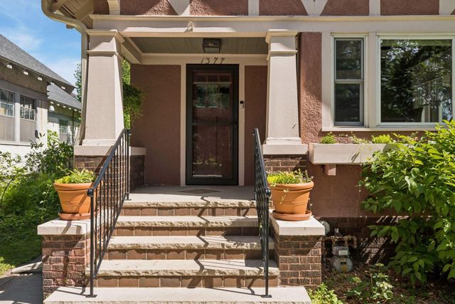 1377 Grand Avenue, Saint Paul, MN 55105