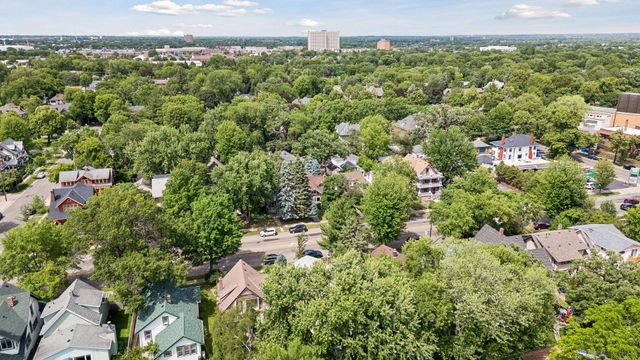 1377 Grand Avenue, Saint Paul, MN 55105