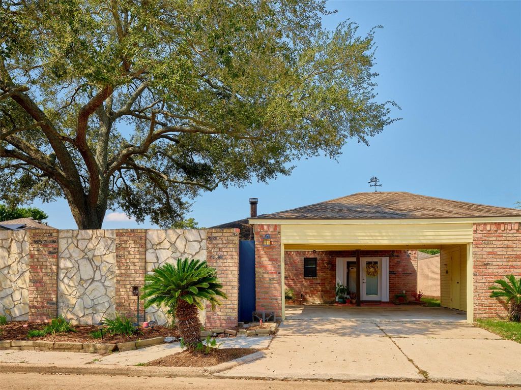 8315 Terrace Wind Drive, Houston, TX 77040