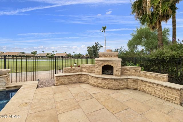 24224 S SUNBROOK Drive, Sun Lakes, AZ 85248