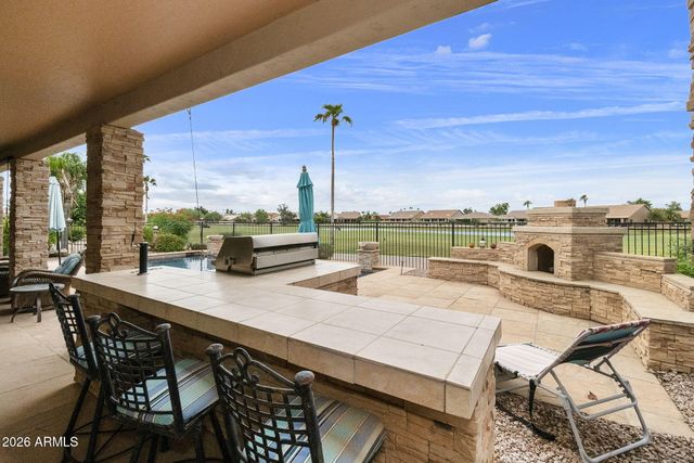24224 S SUNBROOK Drive, Sun Lakes, AZ 85248