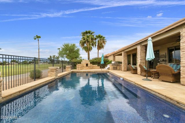 24224 S SUNBROOK Drive, Sun Lakes, AZ 85248