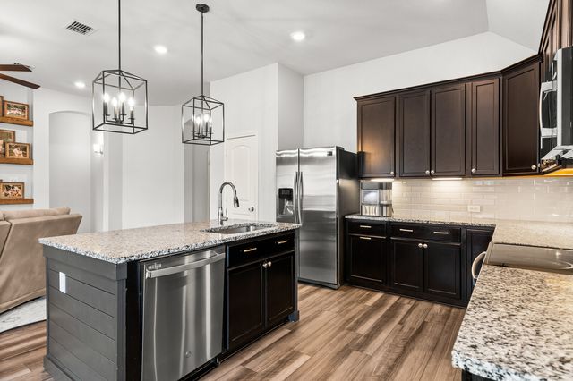 10237 Omni Drive, Waco, TX 76708