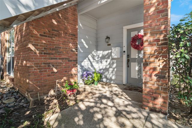 2106 Amesbury Drive 122, Arlington, TX 76011