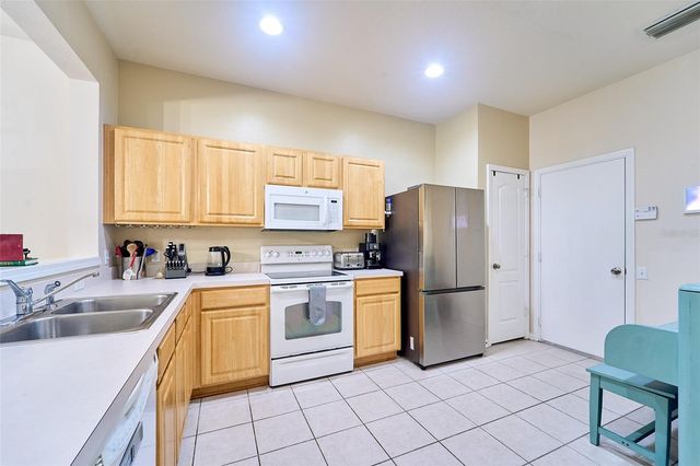 5014 POND RIDGE ROAD, Riverview, FL 33578
