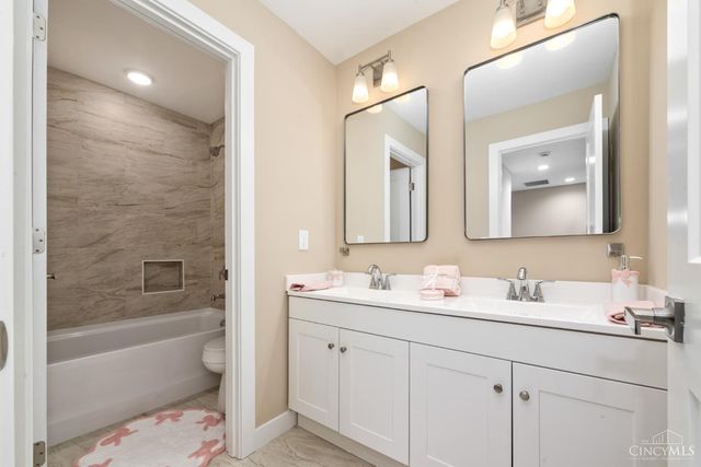 5312 Dora Avenue, Cincinnati, OH 45227