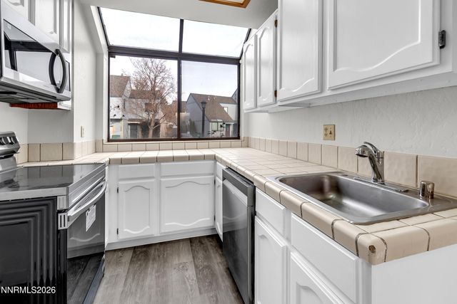 2561 Garfield Drive, Sparks, NV 89431