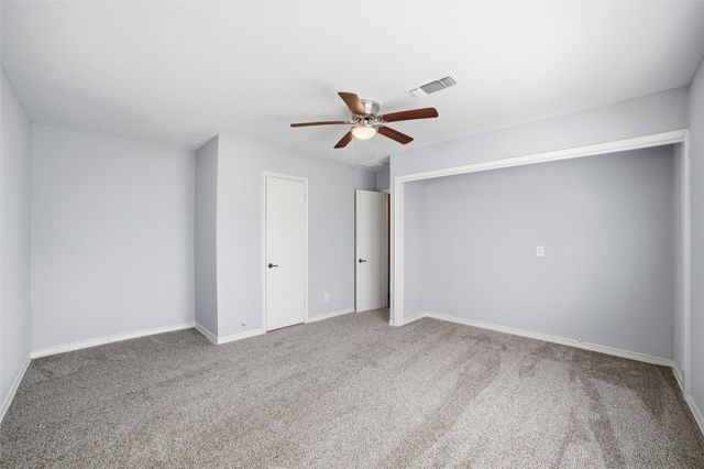2926 N Prairie Creek Road, Dallas, TX 75227