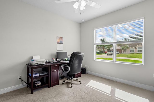 1825 SW Effland Avenue, Port St Lucie, FL 34953