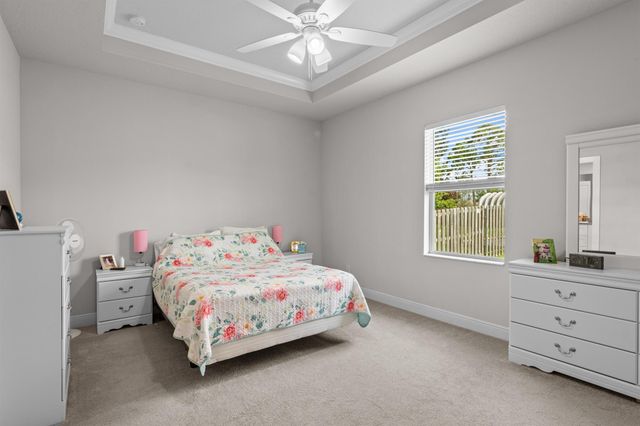 1825 SW Effland Avenue, Port St Lucie, FL 34953