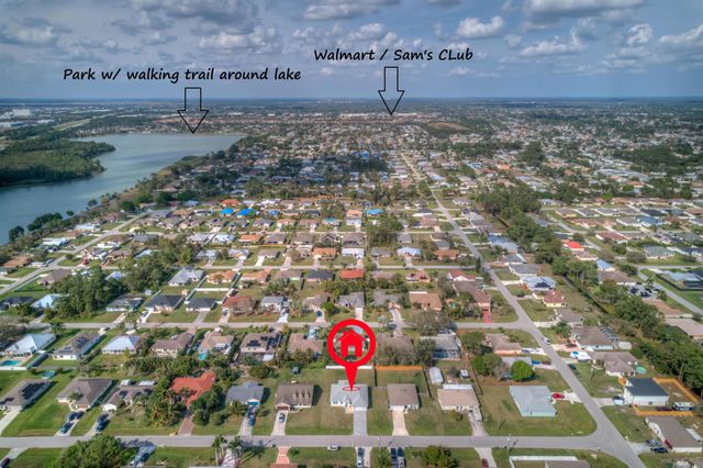 1825 SW Effland Avenue, Port St Lucie, FL 34953