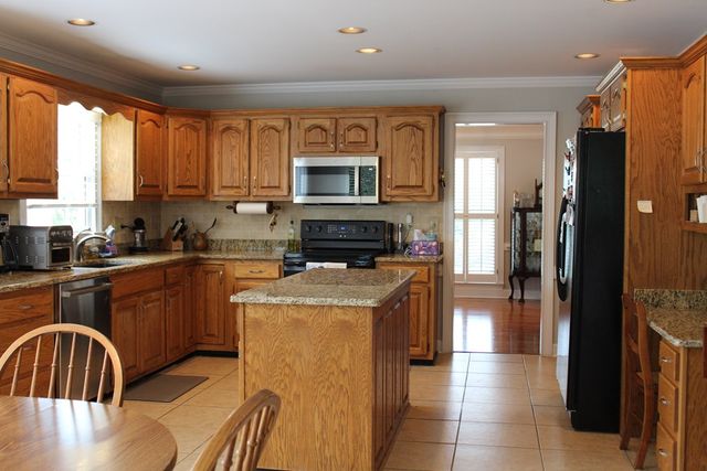 2012 Kingsridge Drive, Dalton, GA 30720