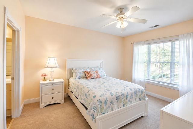 4898 Luster Leaf Cir Apt 203, Myrtle Beach, SC 29577