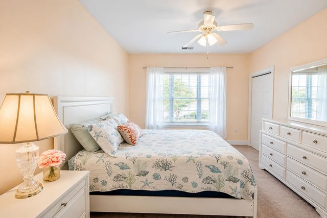 4898 Luster Leaf Cir Apt 203, Myrtle Beach, SC 29577