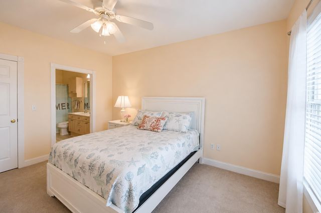 4898 Luster Leaf Cir Apt 203, Myrtle Beach, SC 29577