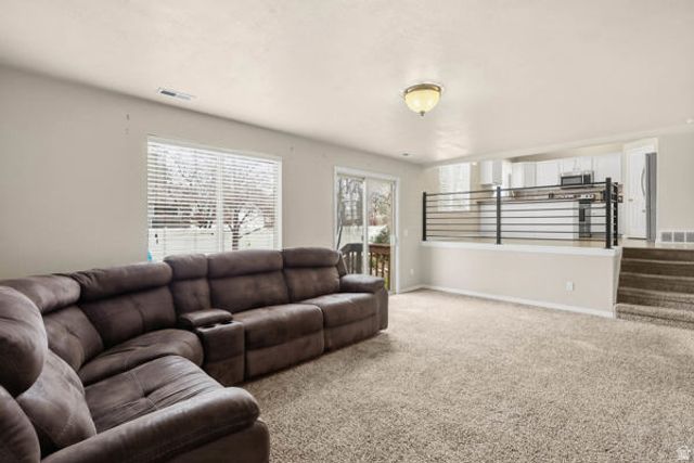 687 W 2025 N, Centerville, UT 84014