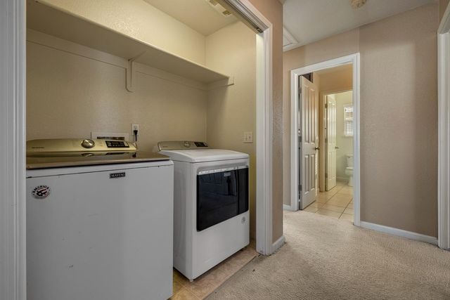 1447 Summerwind Ln, Manteca, CA 95337